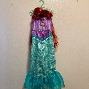 DISNEY ARIEL. INCLUDES NEW WIG AND A CROWN